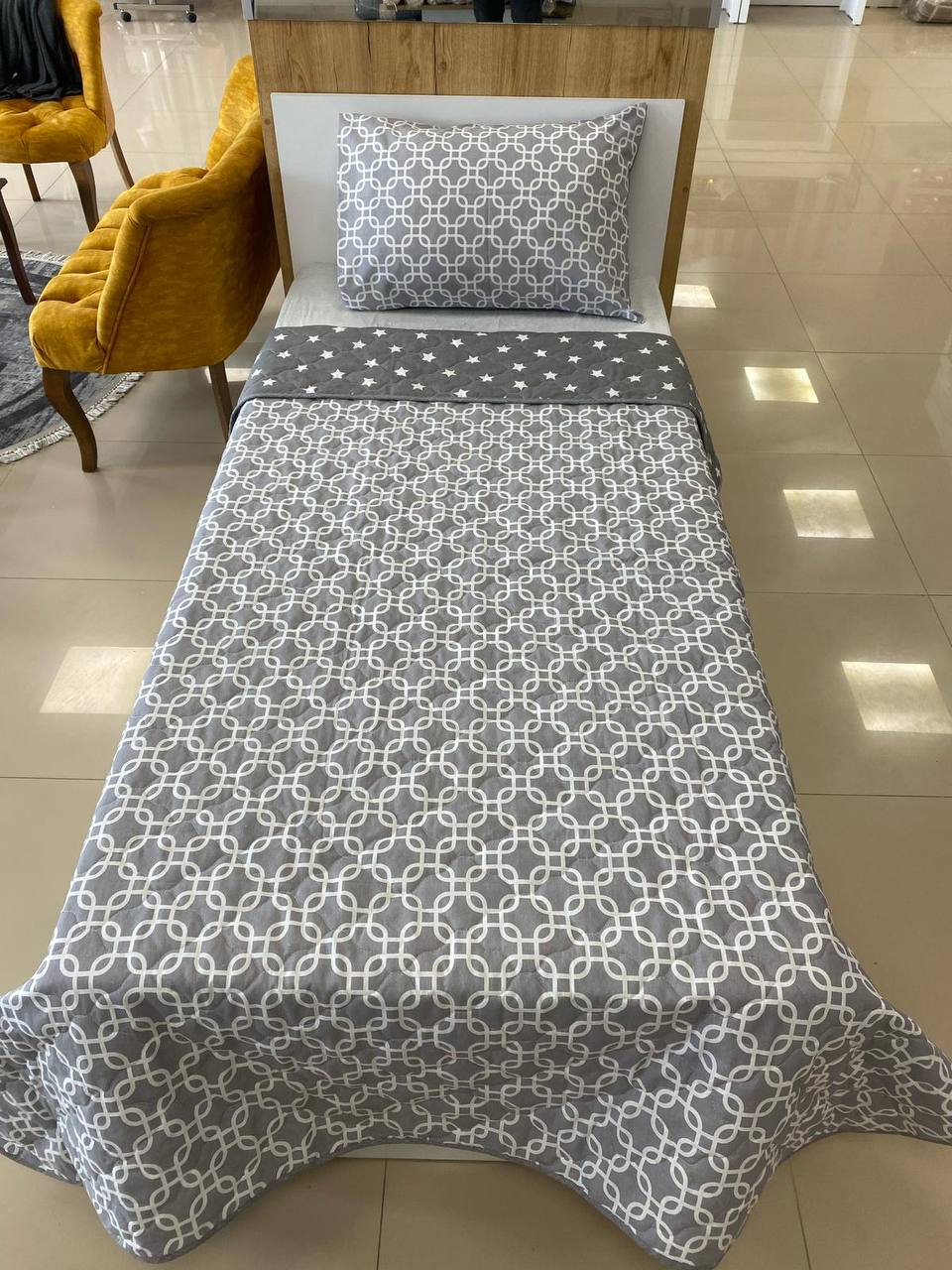 Tek Kişilik Kapitone Yatak Örtüsü Takımı - GRİ ZİNCİR