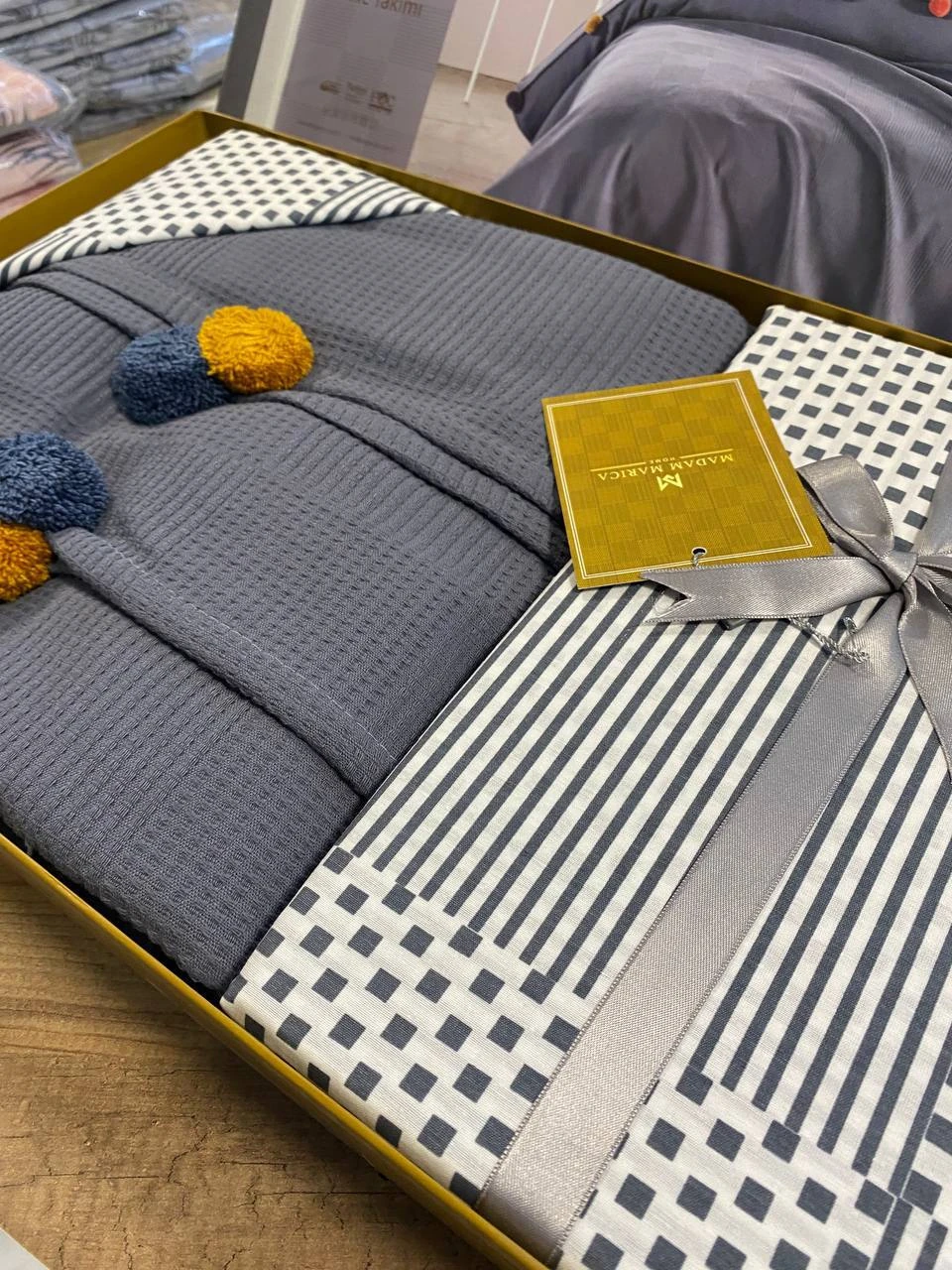 Tek Kişilik Ponponlu Pike Takımı - GRİ