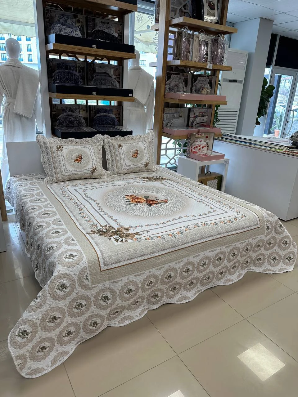 Çift Kişilik Battal Boy Yatak Örtüsü Takımı - ROSEMARY