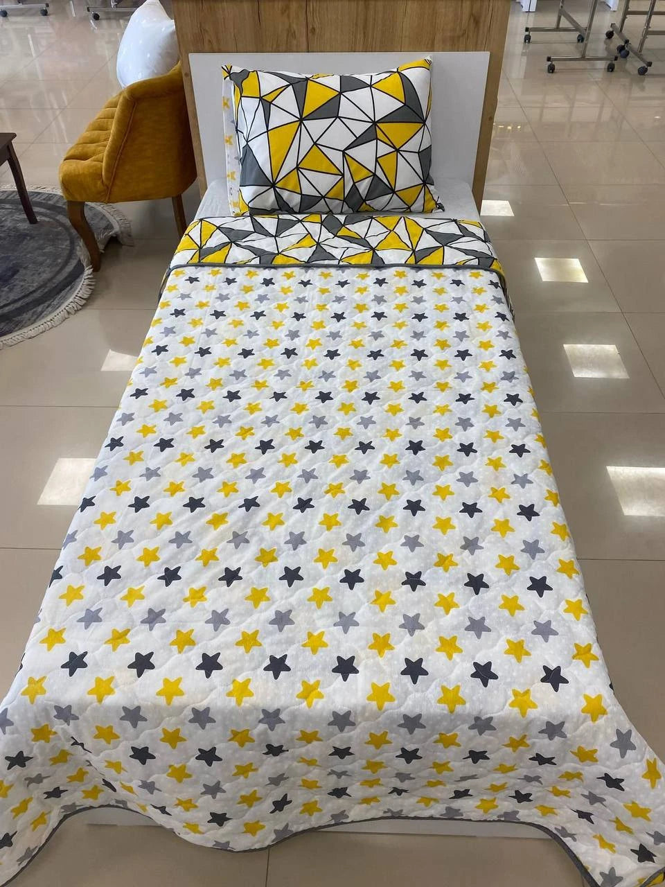 Tek Kişilik Kapitone Yatak Örtüsü Takımı - SARI YILDIZ