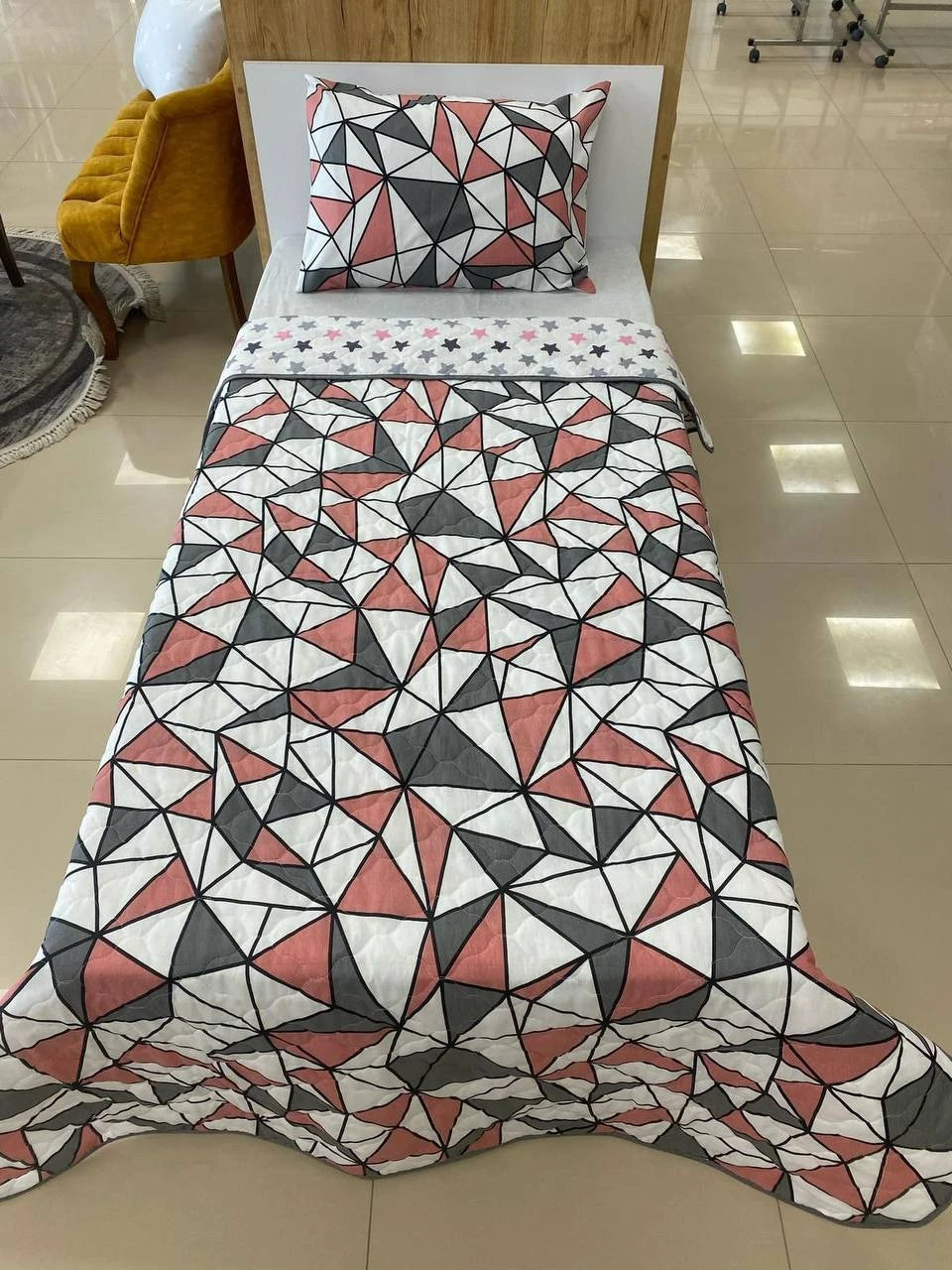 Tek Kişilik Kapitone Yatak Örtüsü Takımı - PEMBE YILDIZ